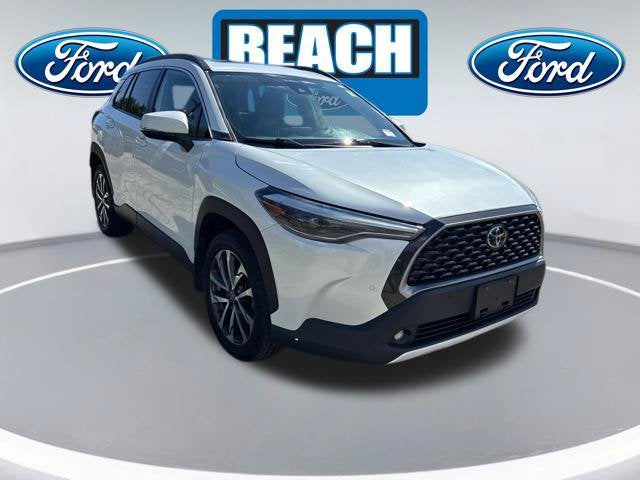 2022 Toyota Corolla Cross XLE SUV Slide