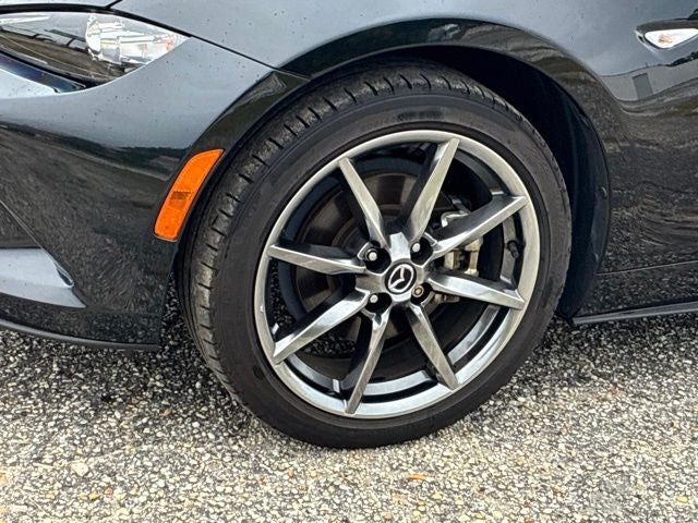 2021 Mazda Mazda Miata RF GRAND TOURING Convertible Slide 10