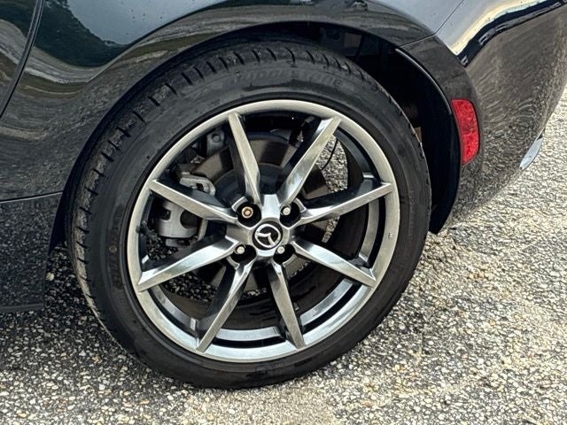 2021 Mazda Mazda Miata RF GRAND TOURING Convertible Slide 11