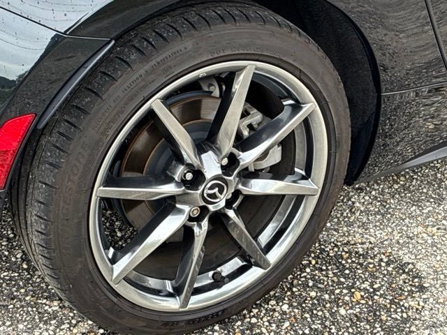 2021 Mazda Mazda Miata RF GRAND TOURING Convertible Slide 23