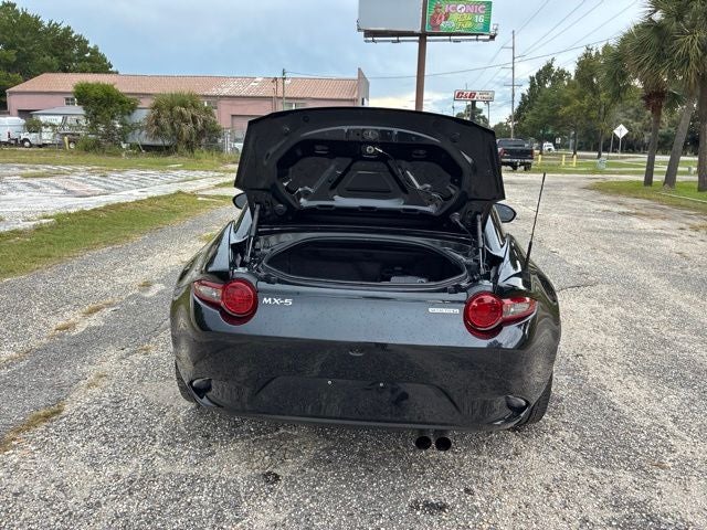 2021 Mazda Mazda Miata RF GRAND TOURING Convertible Slide 26
