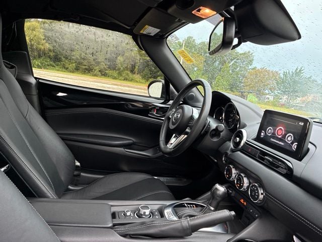 2021 Mazda Mazda Miata RF GRAND TOURING Convertible Slide 31