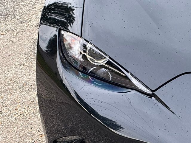 2021 Mazda Mazda Miata RF GRAND TOURING Convertible Slide 8