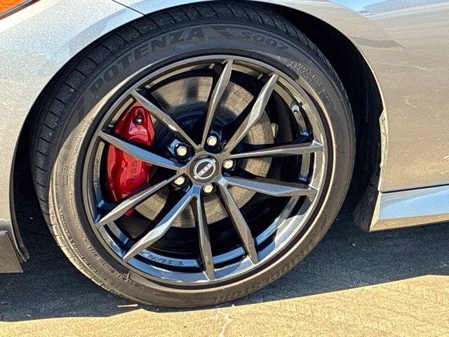 2025 Nissan Z PERFORMANCE 2dr Car Slide 9