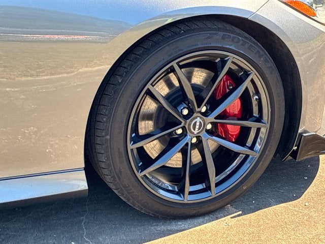 2025 Nissan Z PERFORMANCE 2dr Car Slide 14