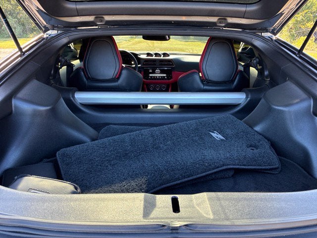 2025 Nissan Z PERFORMANCE 2dr Car Slide 16