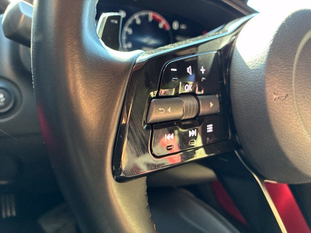 2025 Nissan Z PERFORMANCE 2dr Car Slide 23
