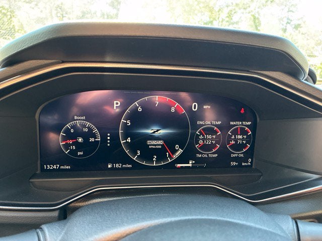 2025 Nissan Z PERFORMANCE 2dr Car Slide 25