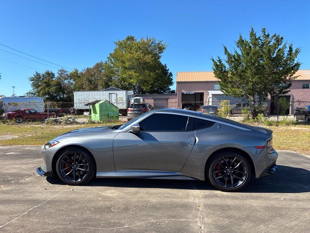2025 Nissan Z PERFORMANCE 2dr Car Slide 5