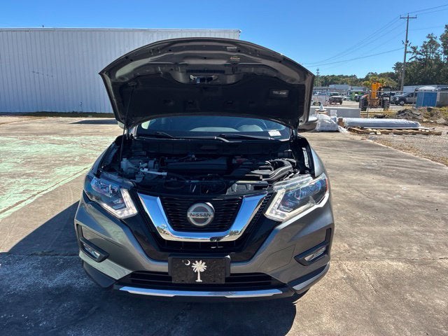 2019 Nissan Rogue SV SUV Slide 19