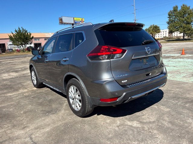 2019 Nissan Rogue SV SUV Slide 4