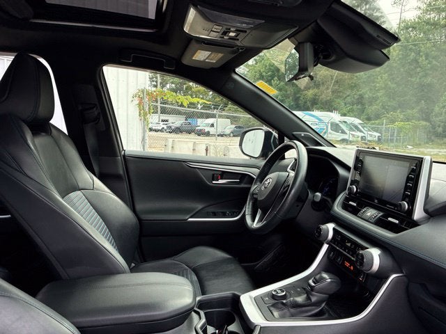 2020 Toyota RAV4 Hybrid XSE SUV Slide 22