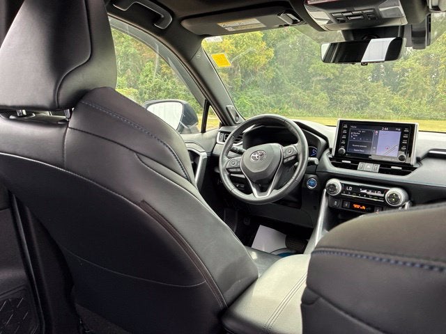 2020 Toyota RAV4 Hybrid XSE SUV Slide 24