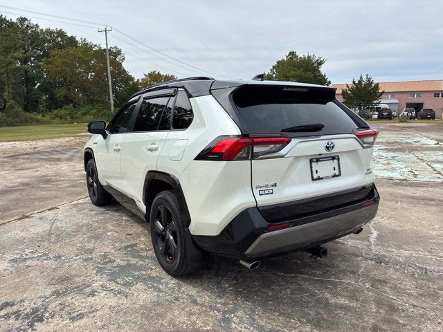 2020 Toyota RAV4 Hybrid XSE SUV Slide 4