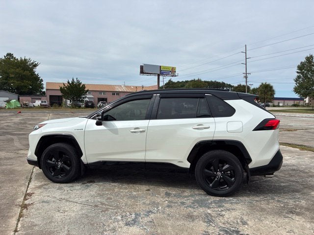 2020 Toyota RAV4 Hybrid XSE SUV Slide 4