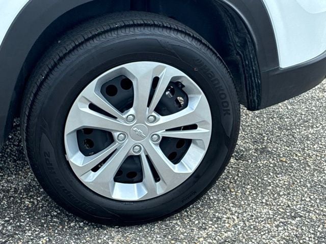 2026 Chevrolet Trax LS SUV Slide 10