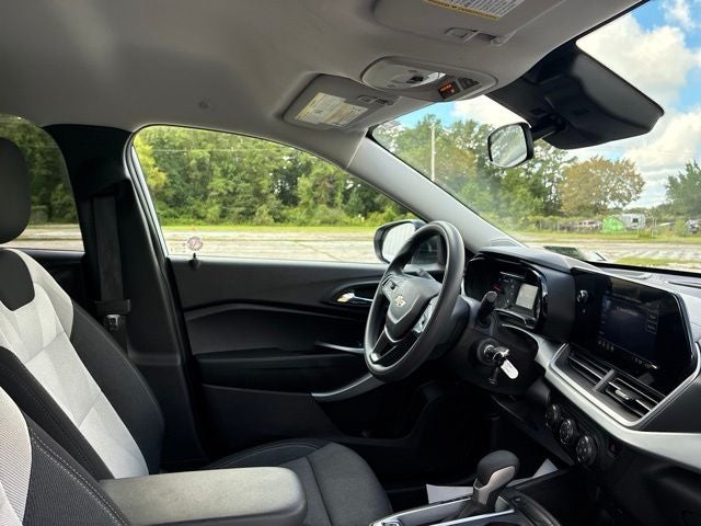 2026 Chevrolet Trax LS SUV Slide 21