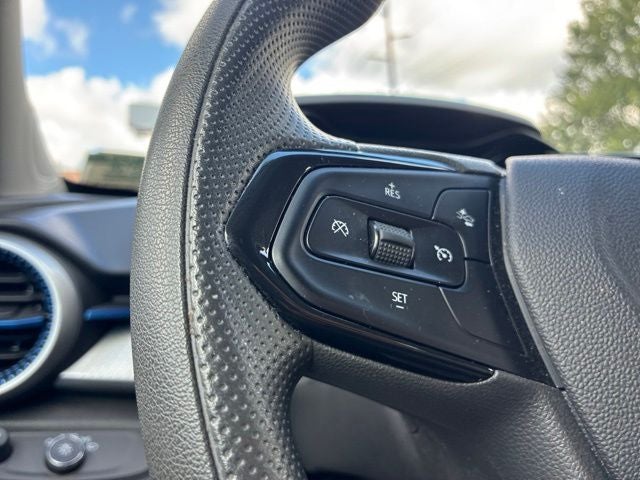 2026 Chevrolet Trax LS SUV Slide 25