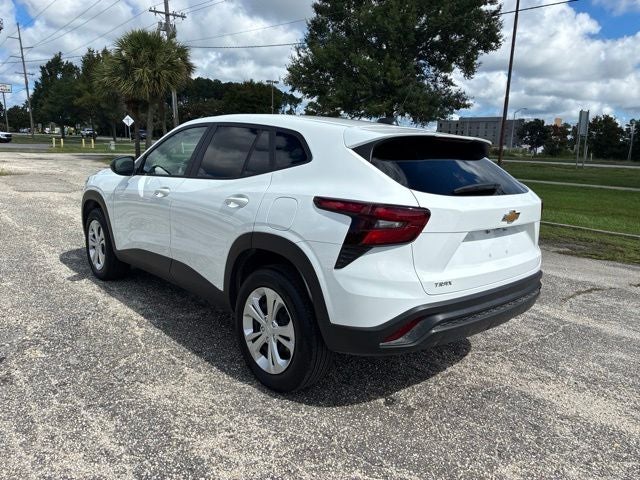 2026 Chevrolet Trax LS SUV Slide 3