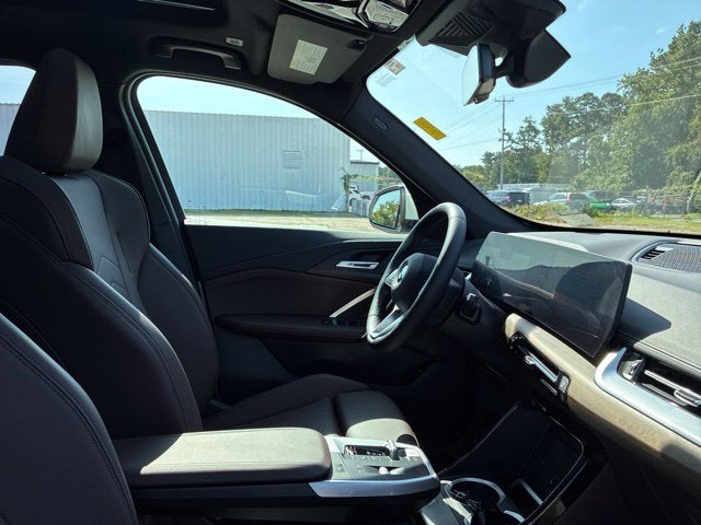 2025 BMW X1 XDRIVE28I SUV Slide 22