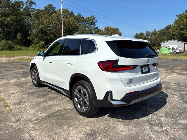 2025 BMW X1 XDRIVE28I SUV Slide 3