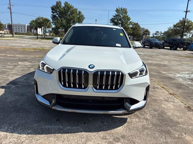 2025 BMW X1 XDRIVE28I SUV Slide 6