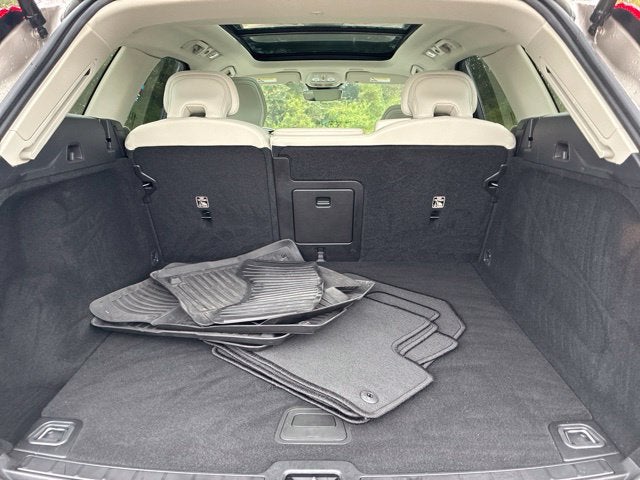 2024 Volvo XC60 B5 CORE SUV Slide 15