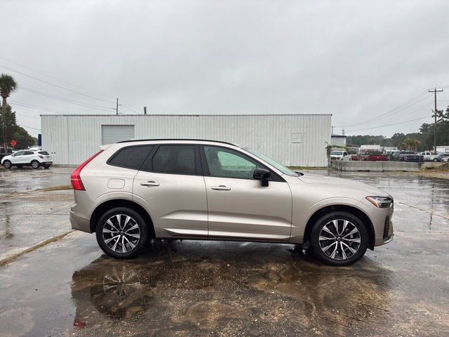 2024 Volvo XC60 B5 CORE SUV Slide 0