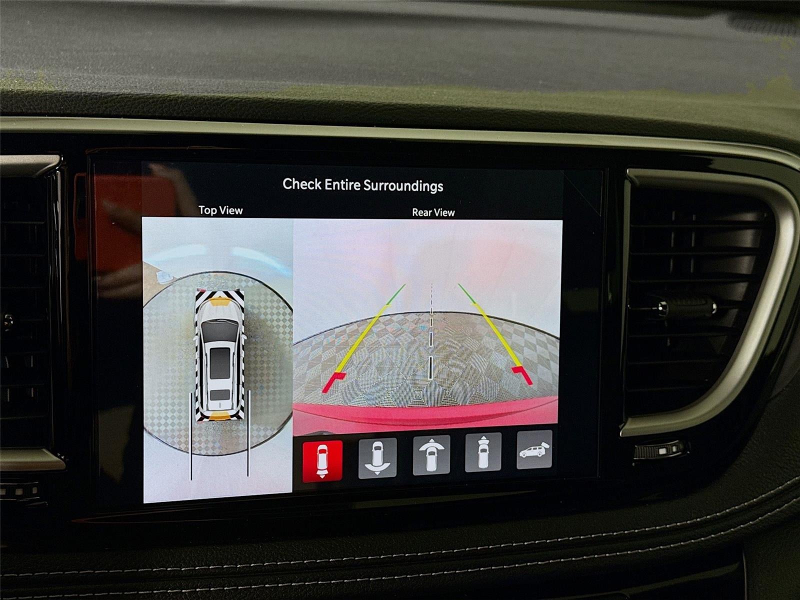 View vehicle photo 7