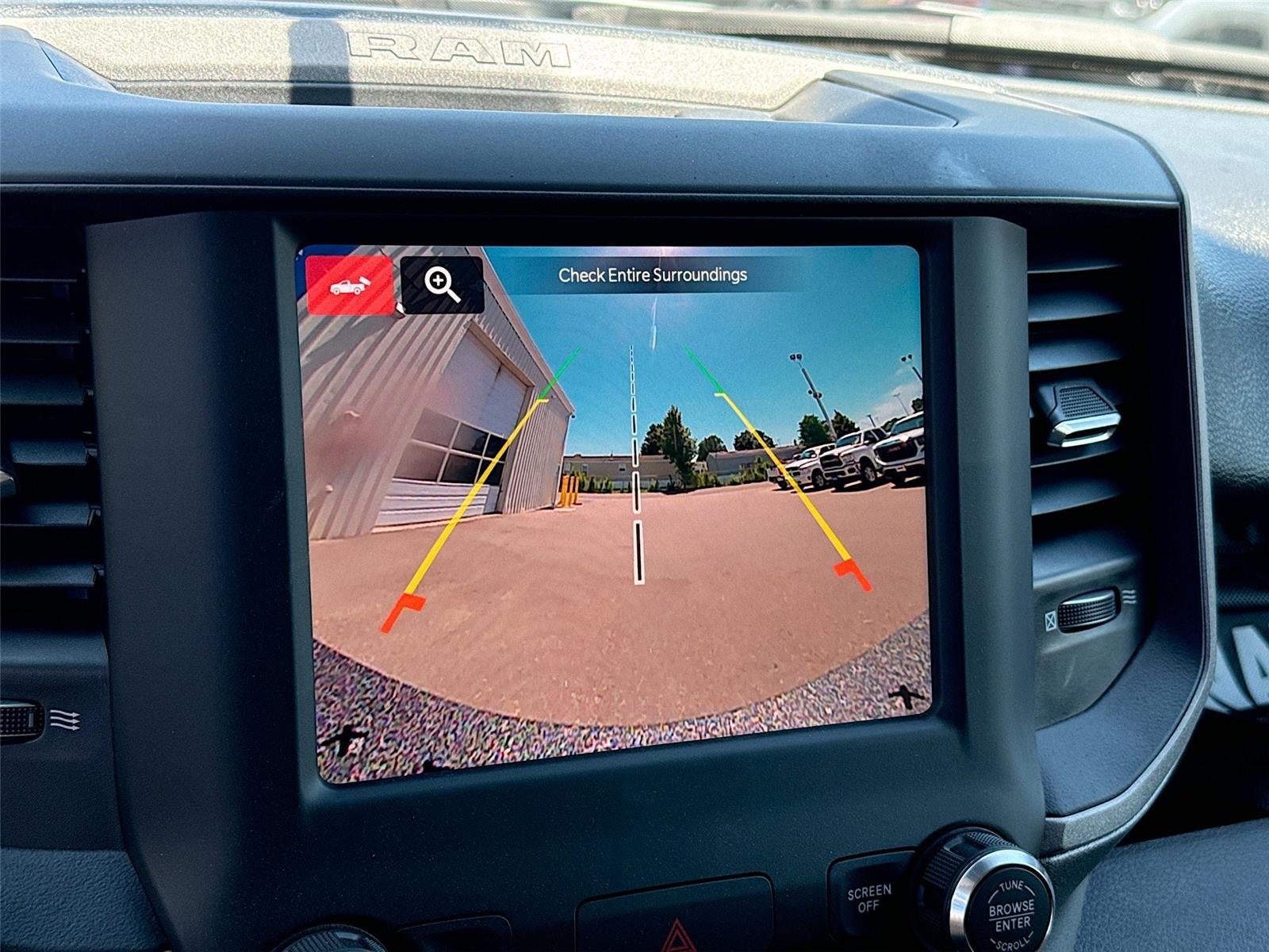 View vehicle photo 7