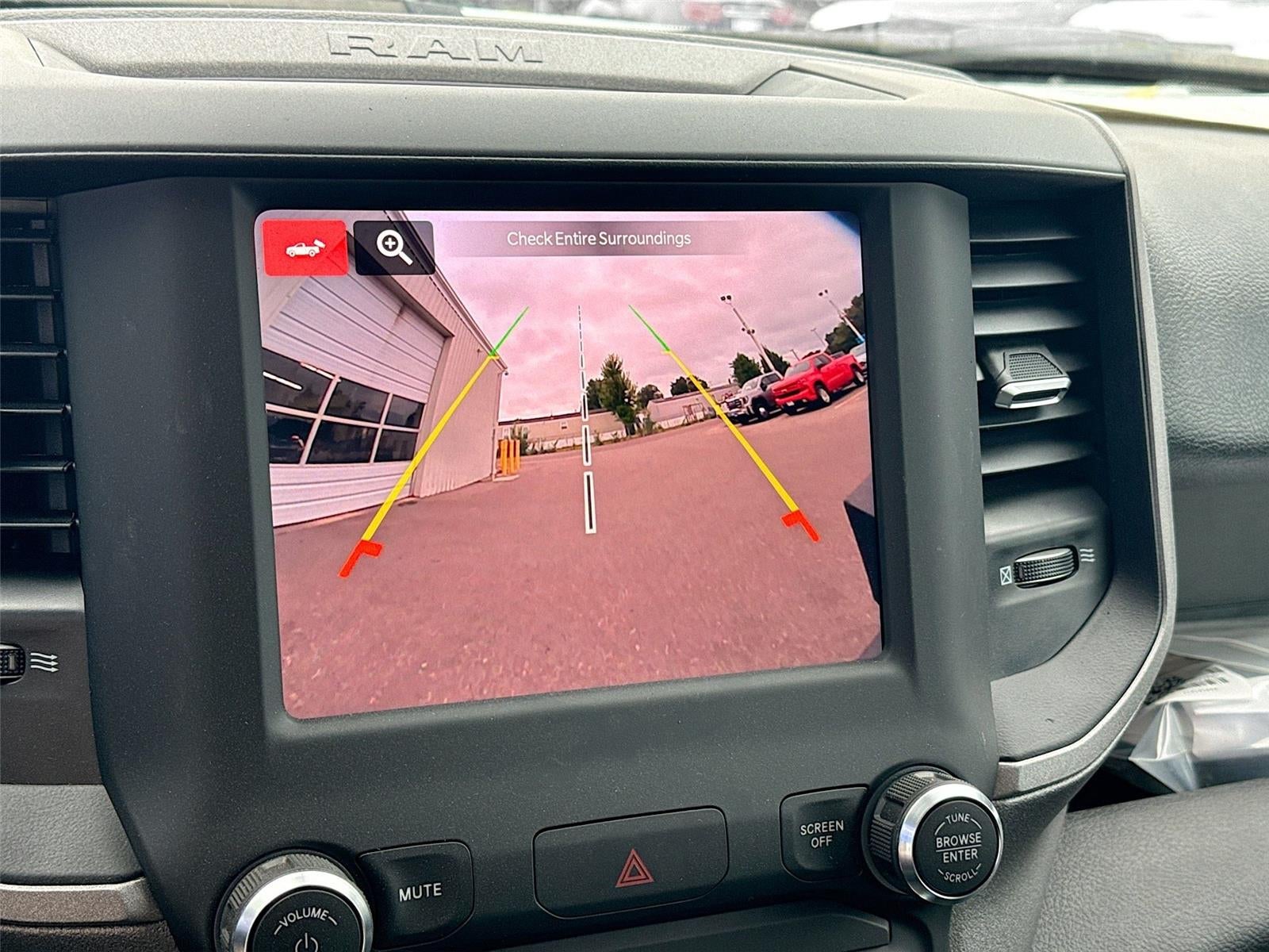 View vehicle photo 7