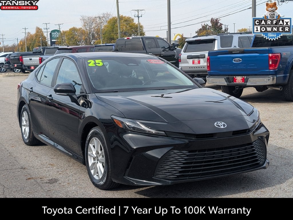 2025 Toyota Camry SE FWD