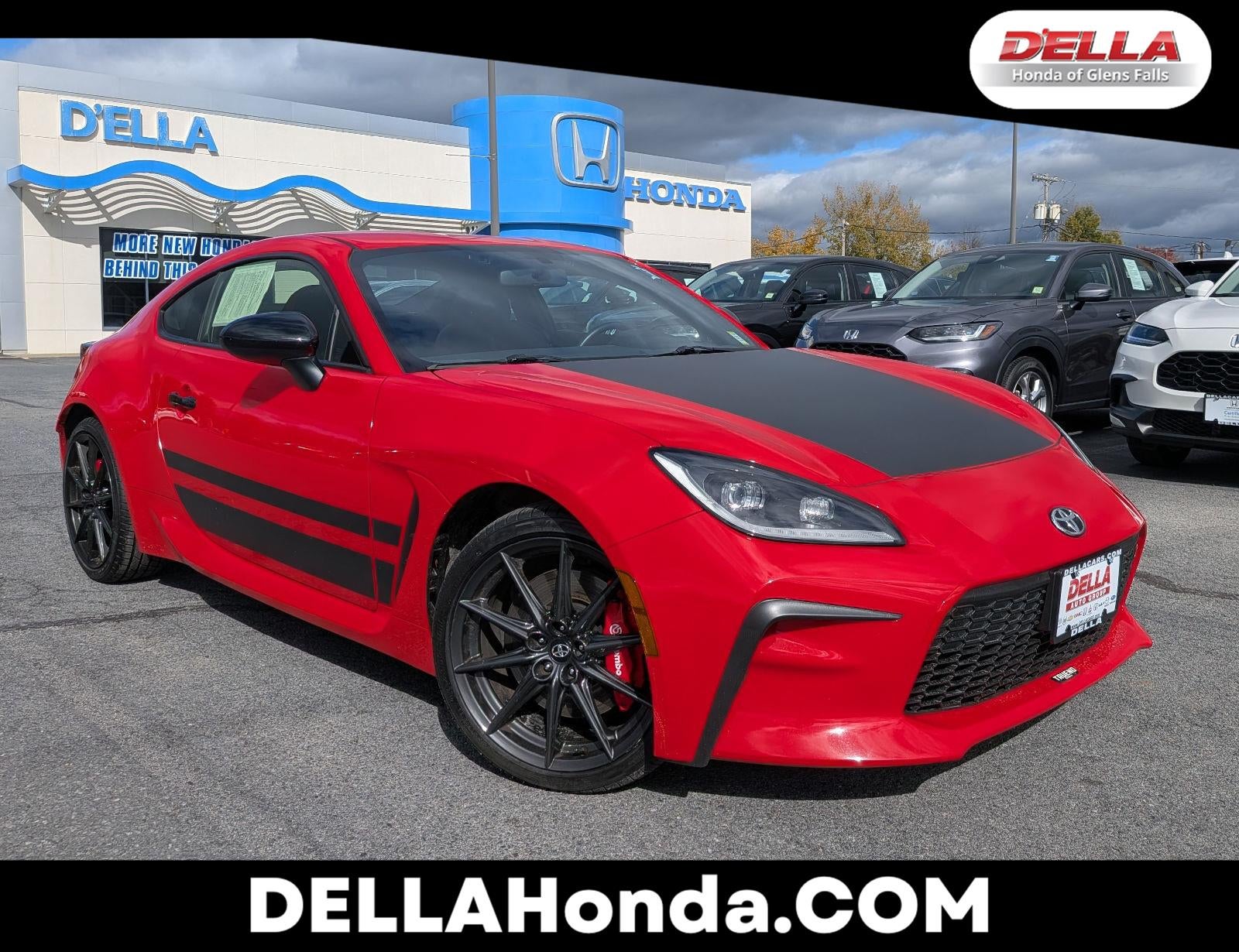 Track Bred 2024 Toyota GR86 Coupe Rear-Wheel Drive Automatic
