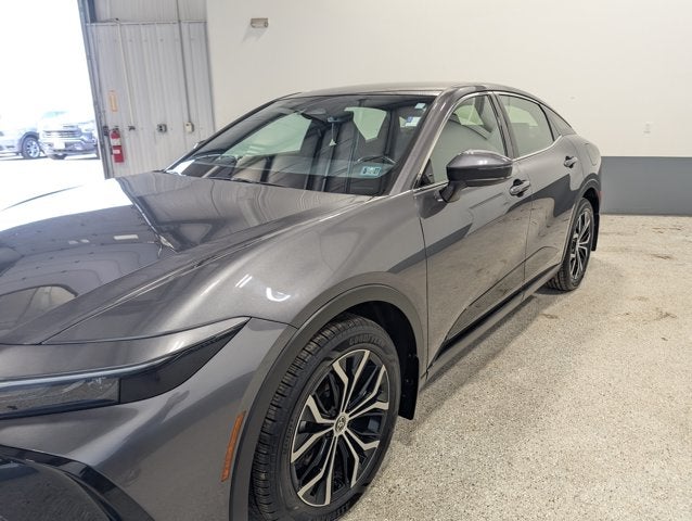 View vehicle photo 7