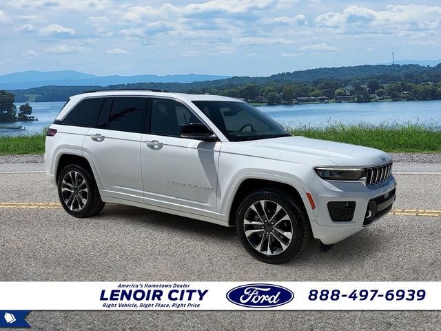Bright White Clearcoat 2024 Jeep Grand Cherokee SUV / Crossover Four-Wheel Drive 8-Speed Automatic