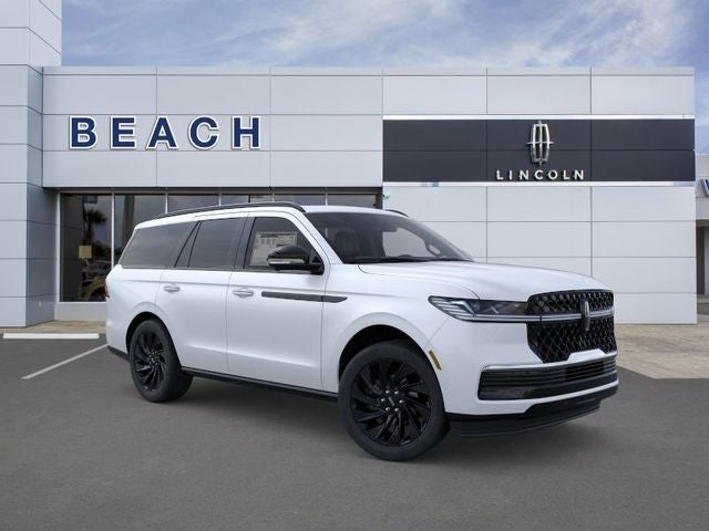 Pristine White Metallic Tri-Coat 2025 Lincoln Navigator SUV / Crossover Four-Wheel Drive Automatic