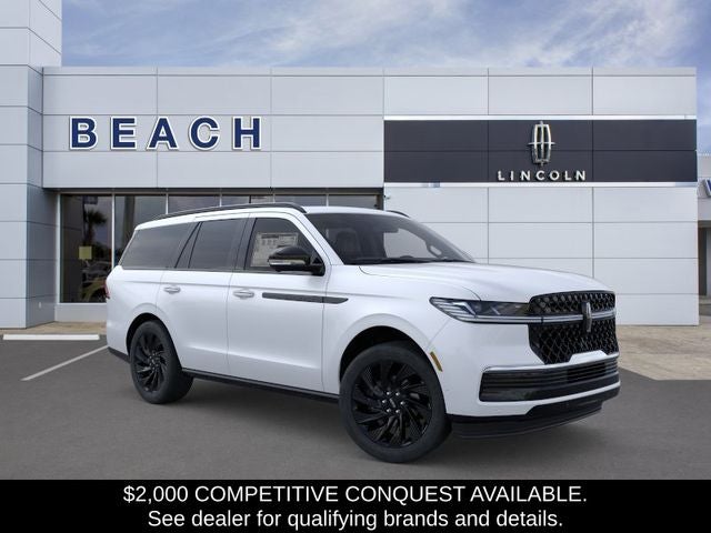 Pristine White Metallic Tri-Coat 2026 Lincoln Navigator SUV / Crossover Four-Wheel Drive Automatic