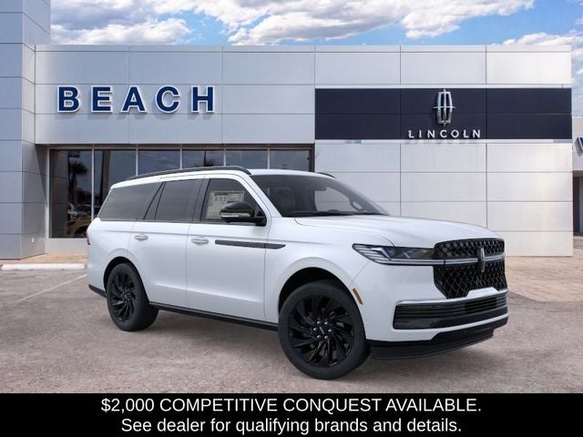 Pristine White Metallic Tri-Coat 2026 Lincoln Navigator SUV / Crossover Four-Wheel Drive Automatic