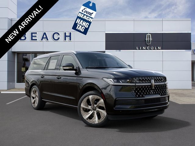 Infinite Black Metallic Clearcoat 2027 Lincoln Navigator SUV / Crossover Four-Wheel Drive Automatic