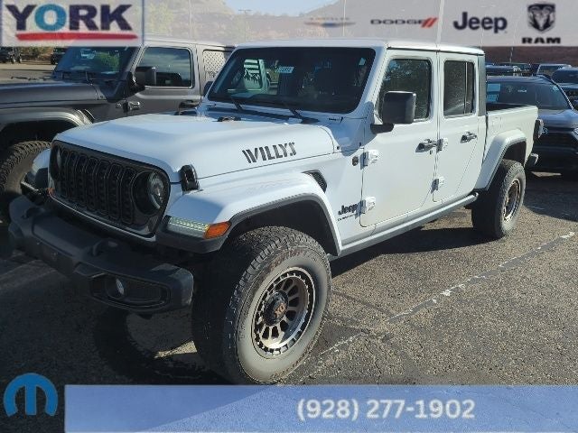  2024 Jeep Gladiator Willys Crew Cab 4WD   