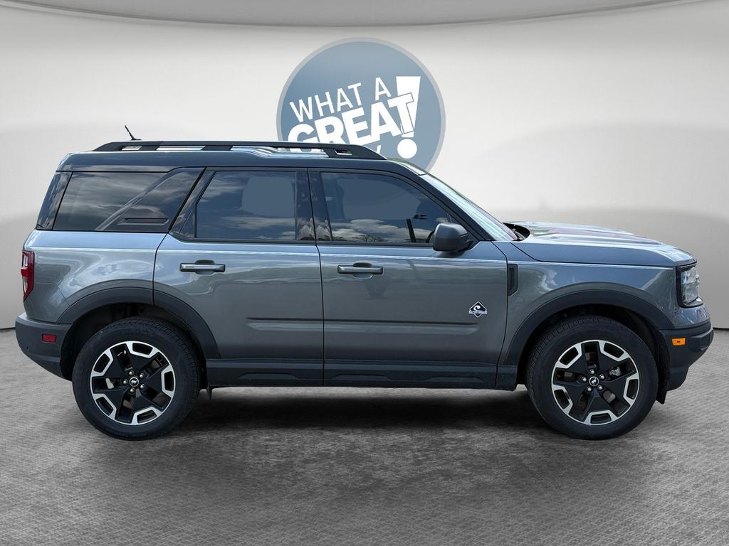 View vehicle photo 2