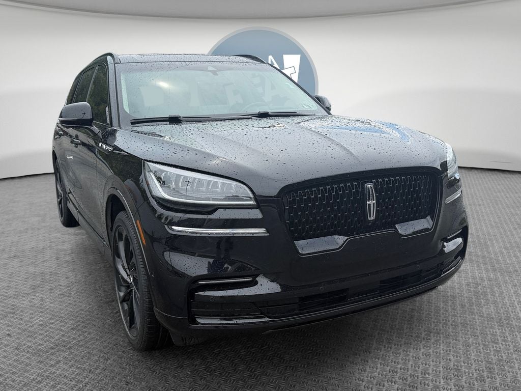 2023 Lincoln Aviator Negro (Black Metallic) SUV/Crossover Tracción en las cuatro ruedas Automática