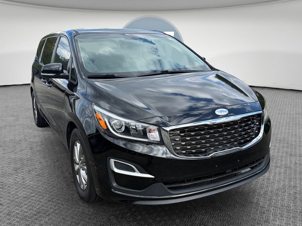  2019 Kia Sedona LX FWD   