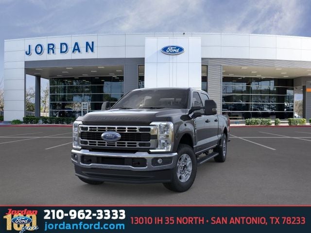 Black Metallic 2026 Ford F-250 Super Duty Pickup Truck Four-Wheel Drive Automatic