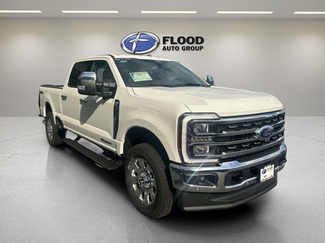 White 2026 Ford F-250 Super Duty Pickup Truck Four-Wheel Drive Automatic