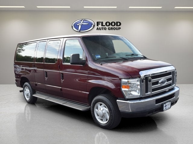 Red 2008 Ford E-Series   Automatic