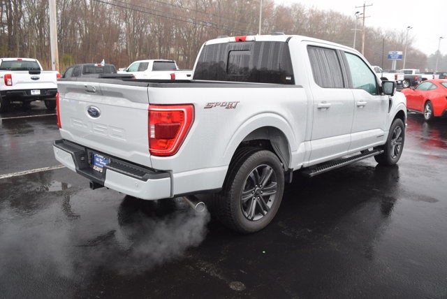 View vehicle photo 4