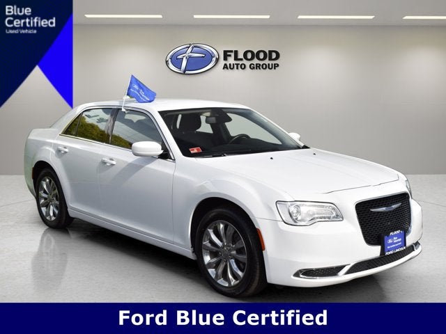 White 2020 Chrysler 300 Touring AWD Sedan All-Wheel Drive Automatic