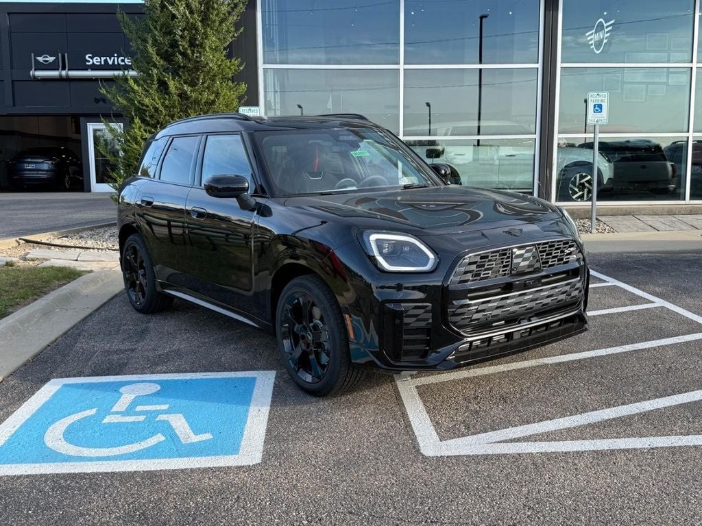 2026 MINI COUNTRYMAN