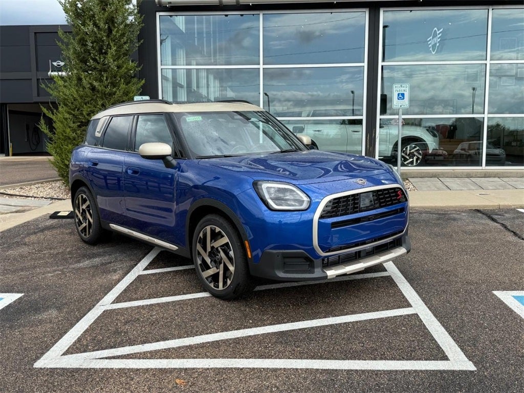 2026 MINI COUNTRYMAN
